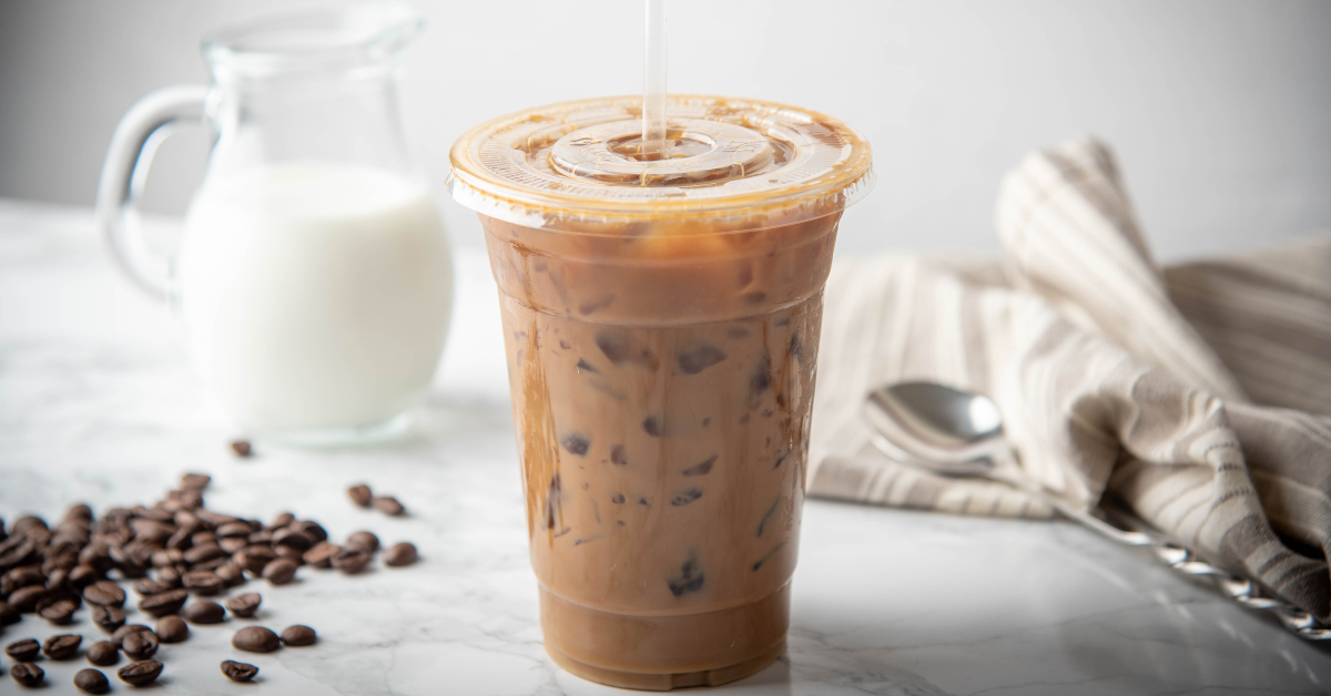 Starbucks Iced Blonde Vanilla Latte (Easy Copycat Recipe)