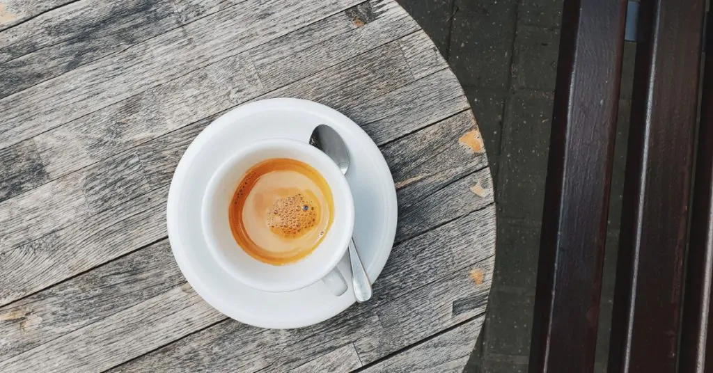 espresso doppio on wooden table