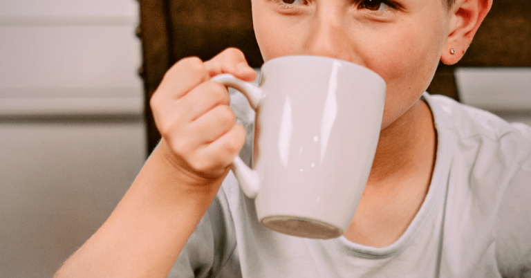 can kids drink decaf coffee